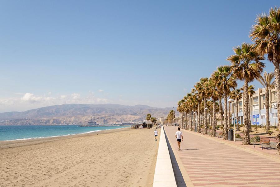 Nueva Almeria Beach & Chill Экстерьер фото